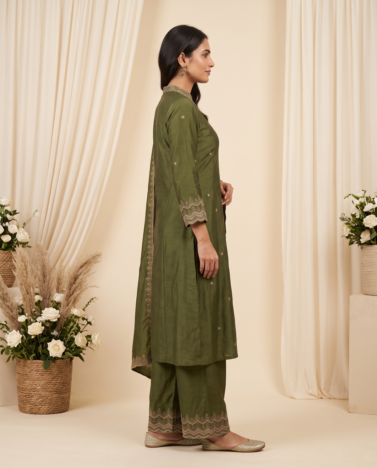 Women's Olive Green Crushed Organza Embroidered Kurta Set with Dupatta