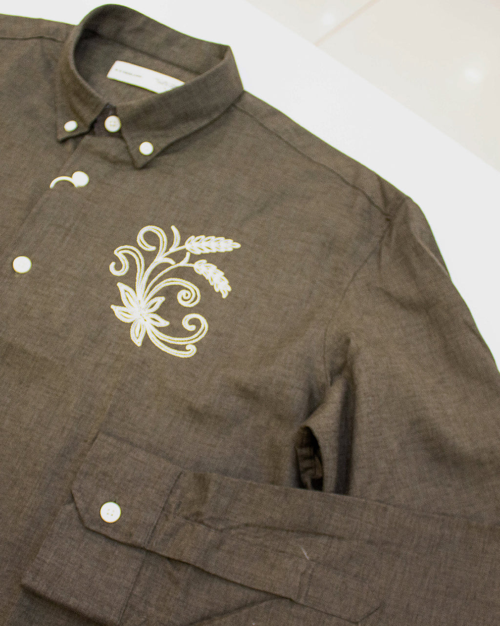 Men's Olive Embroidered Linen Full-Sleeve Shirt
